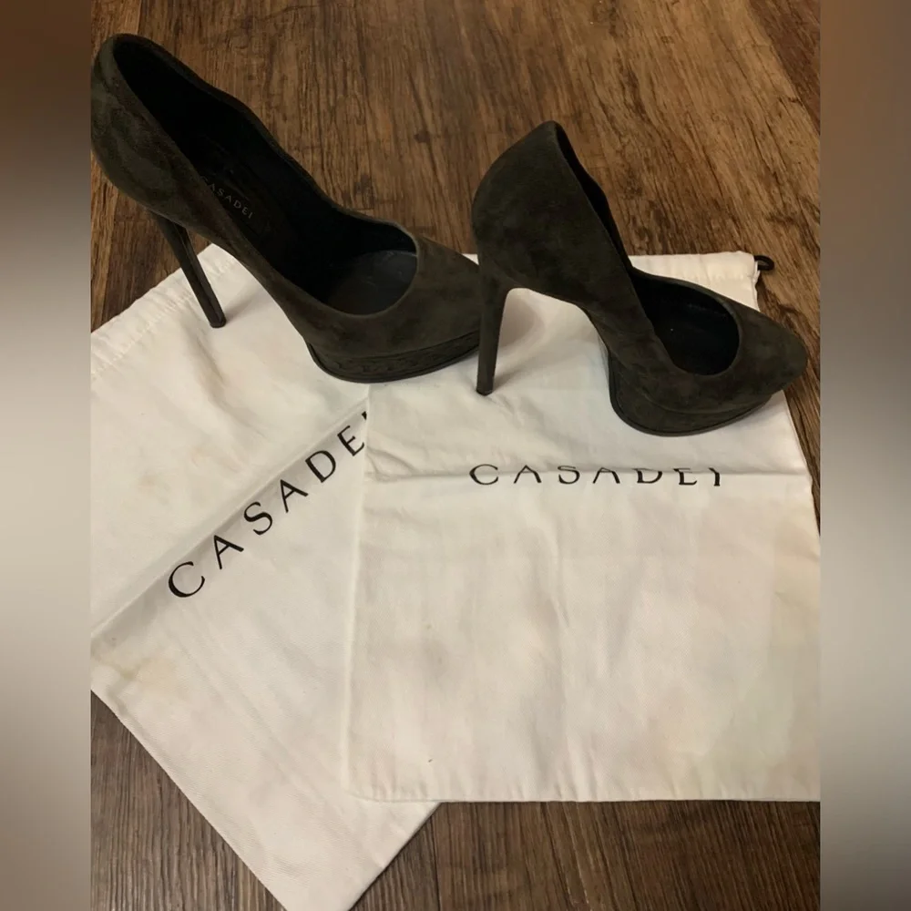 CASADEI Chain Pattern Platform Pumps. Size 6.5 US - Picture 8 of 9